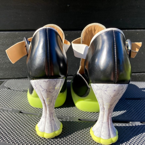 PLATFORM T-STRAP HEEL - Picture 3 of 10